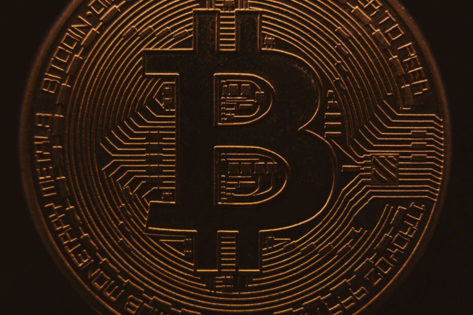 Digital currency flowing through a global payment network, symbolizing stablecoins in cross-border transactions and corporate treasury.