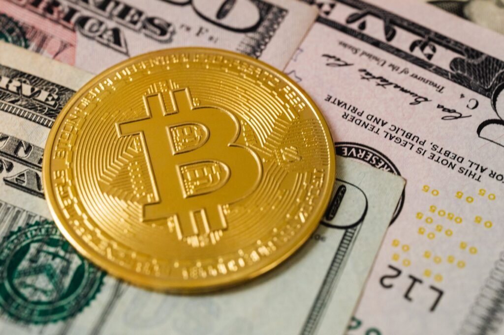 Illustration of stablecoins facilitating seamless global payments and enterprise transactions